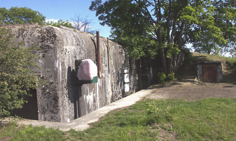 Ligne Maginot - AUENHEIM NORD - (Casemate d'infanterie) - Vue d'ensemble façade arrière - LAMBERT Pascal