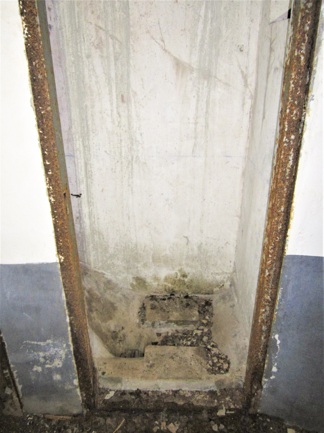 Ligne Maginot - HOCHWALD C3 - (Casemate d'infanterie - double) - Latrines - Gregory Fuchs