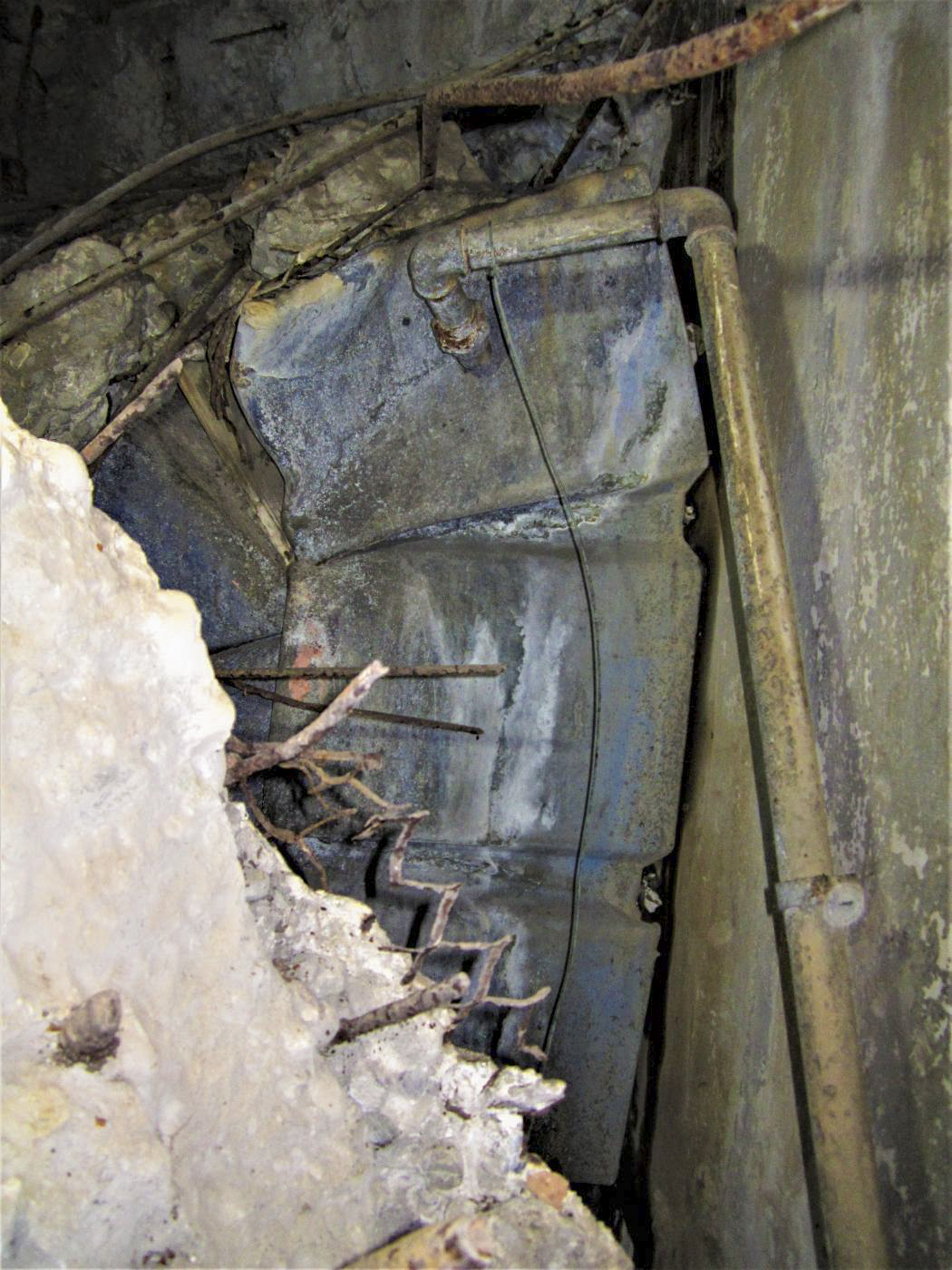 Ligne Maginot - HOCHWALD C1 - (Casemate d'infanterie) - Citerne d'eau pour le refroidissement du groupe électrogène - Gregory Fuchs