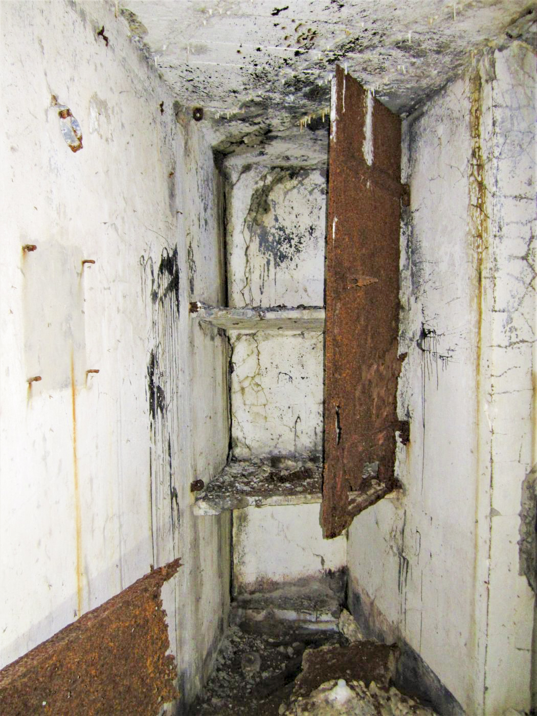 Ligne Maginot - HOCHWALD C1 - (Casemate d'infanterie) - Chambre de repos pour 4 hommes - Gregory Fuchs