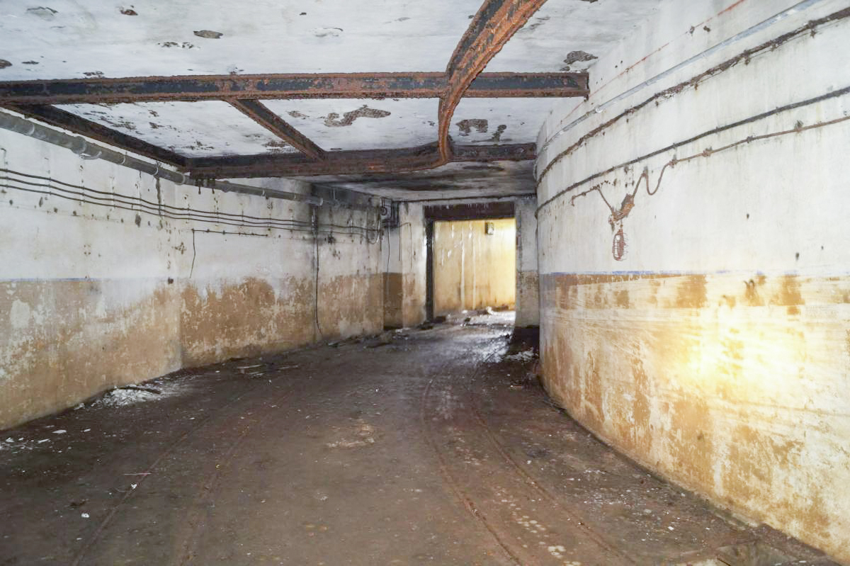 Ligne Maginot - LATIREMONT - A3 - (Ouvrage d'artillerie) - Entrée munitions
Gare intérieure - BOUCHOUCHA Eric