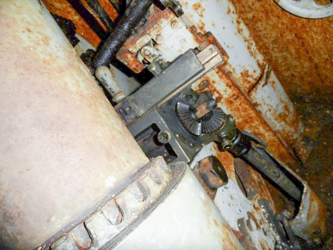 Ligne Maginot - LATIREMONT - A3 - (Ouvrage d'artillerie) - Bloc 4
Tourelle de mortiers
Réglage de l'évent (portée) - BOUCHOUCHA Eric