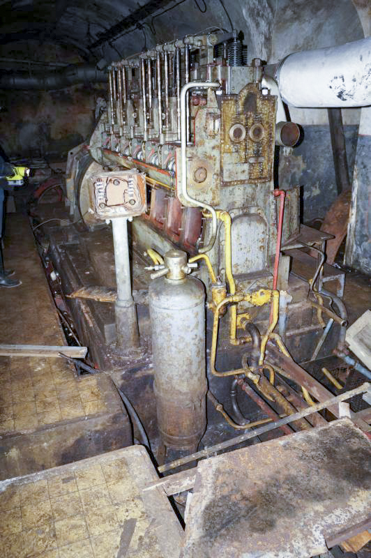 Ligne Maginot - LATIREMONT - A3 - (Ouvrage d'artillerie) - Usine electrique
Groupe électrogène - BOUCHOUCHA Eric