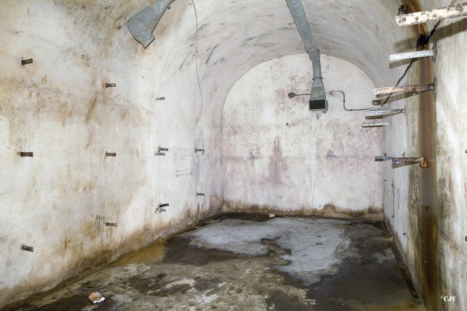 Ligne Maginot - LATIREMONT - A3 - (Ouvrage d'artillerie) - Un dortoir - Lia VERMEULEN