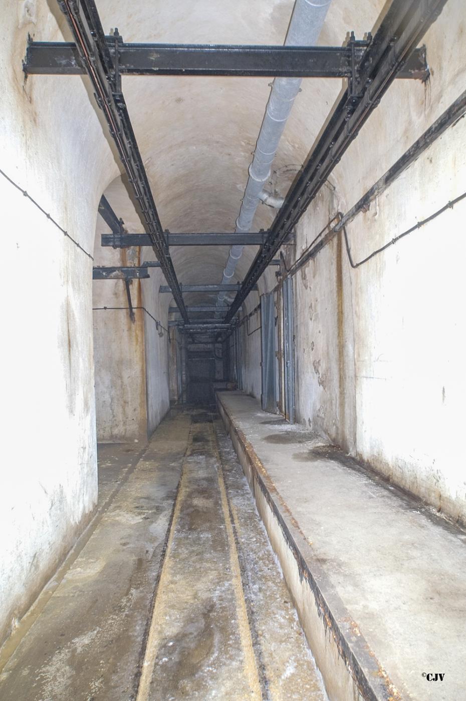 Ligne Maginot - LATIREMONT - A3 - (Ouvrage d'artillerie) - Le magasin M1 - Lia VERMEULEN