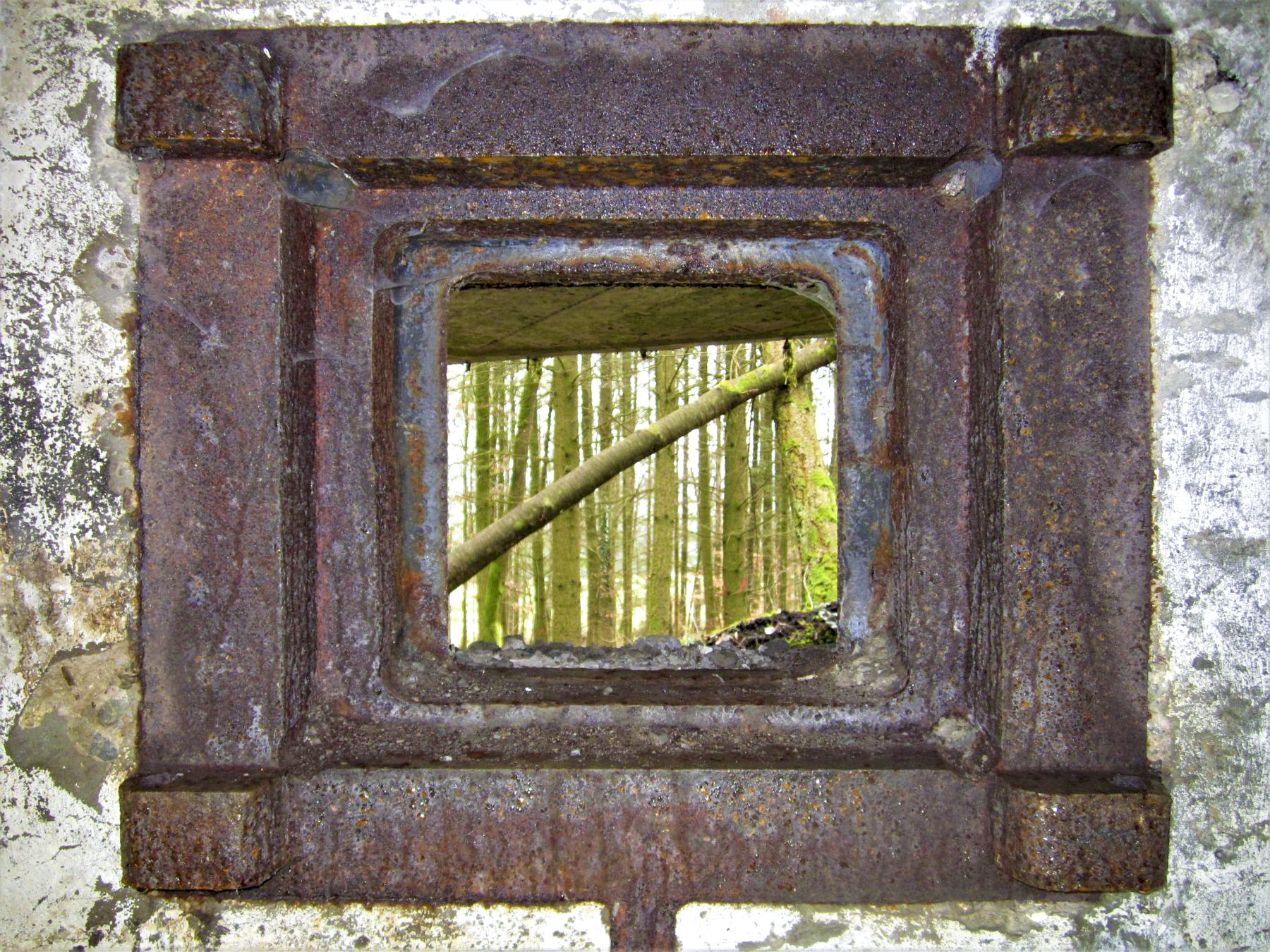 Ligne Maginot - DRACHENBRONN SUD EST - (Casemate d'infanterie) - Chambre de tir, créneau JM - Gregory Fuchs