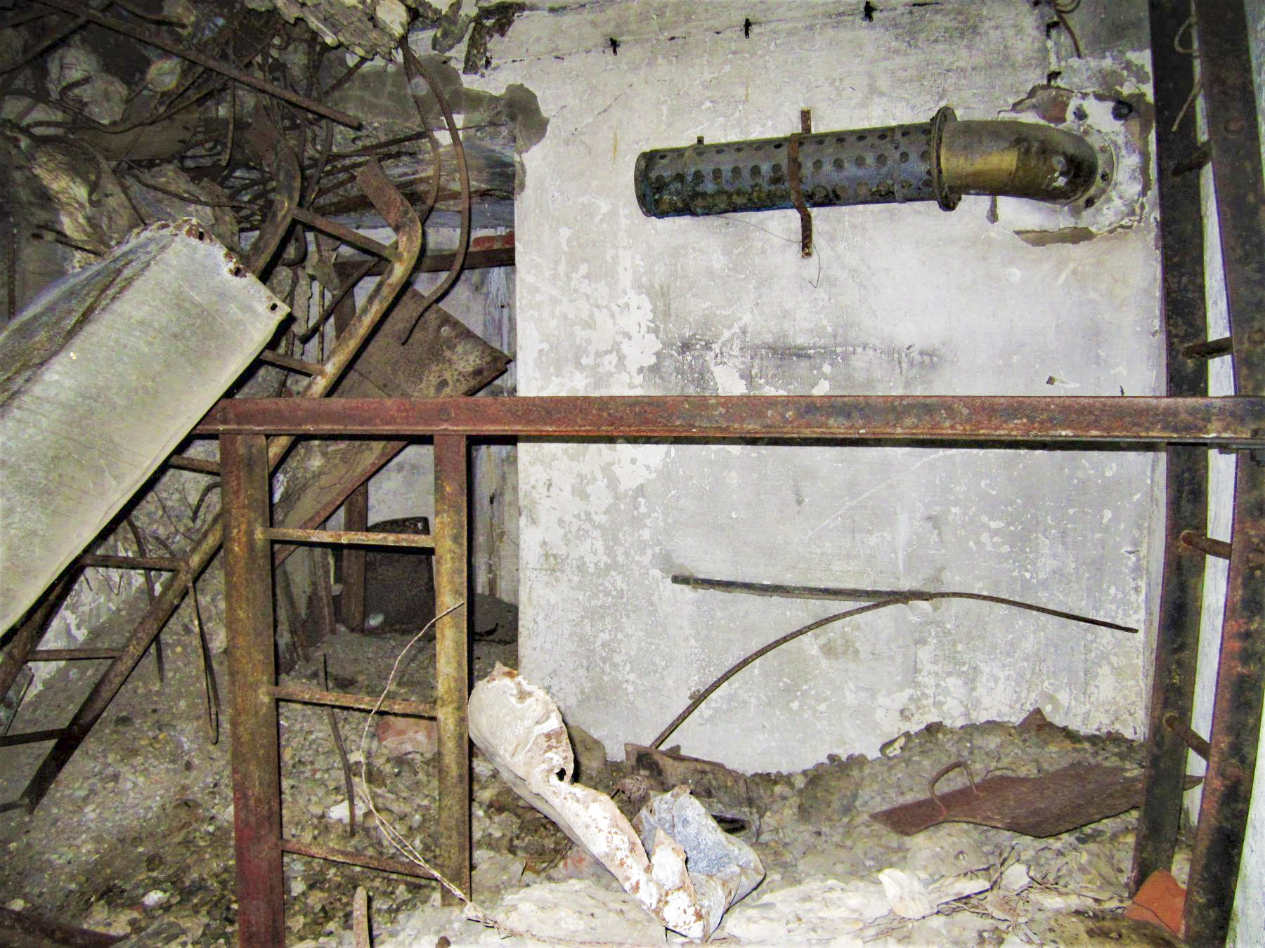 Ligne Maginot - DRACHENBRONN SUD EST - (Casemate d'infanterie) - Chambre de repos - Gregory Fuchs
