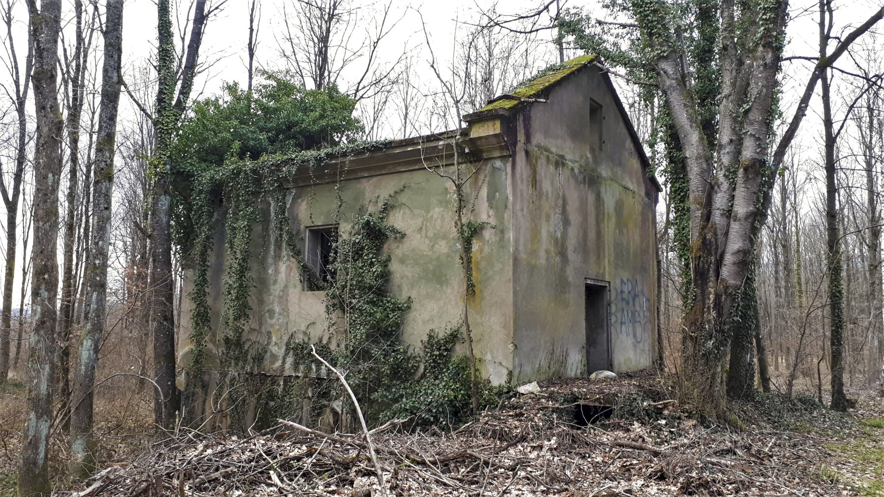 Ligne Maginot - LOBSANN - (Dépôt de Munitions) - Bâtiment sécurisé pour le stockage des munitions - Gregory Fuchs