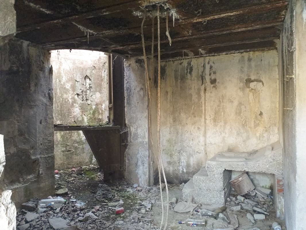 Ligne Maginot - 7/2 - KAELBERGRUND - (Abri) - Chambre de repos, latrines et cloche GFM - Gregory Fuchs