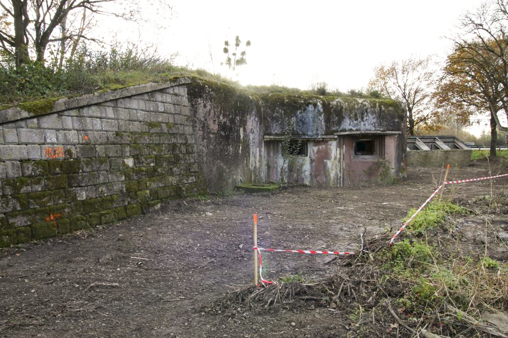 Ligne Maginot - 15/3 - MUEHLRHEIN (Casemate d'infanterie - double) - La façade nord - GRAMI