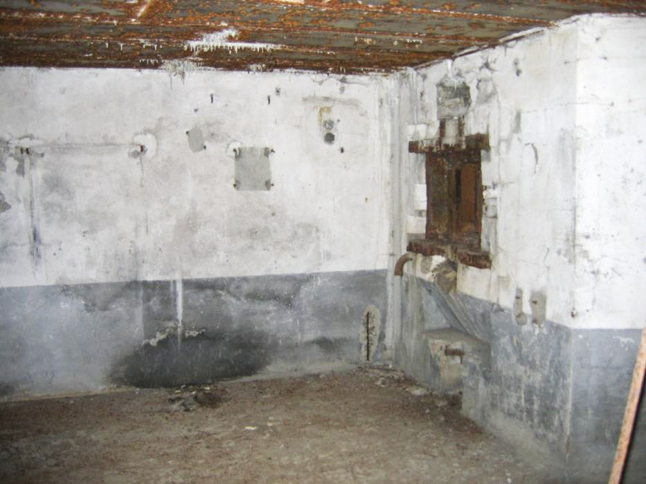 Ligne Maginot - 15/3 - MUEHLRHEIN (Casemate d'infanterie - double) - Chambre de tir Nord - Les Gardiens du Rhin