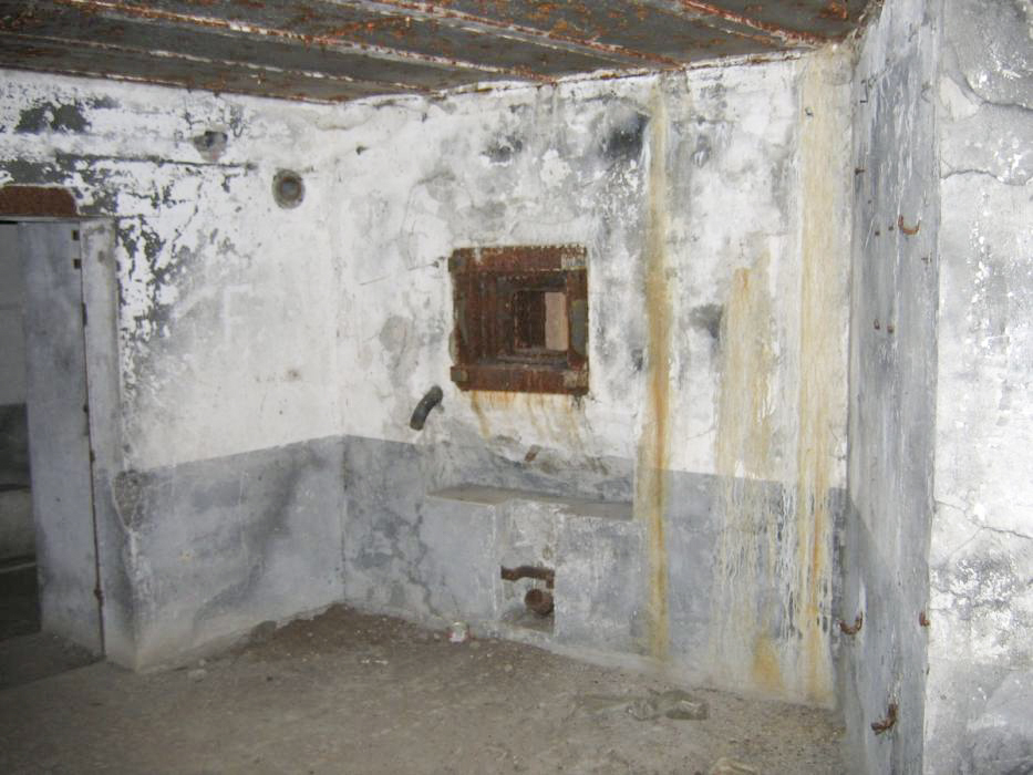 Ligne Maginot - 15/3 - MUEHLRHEIN (Casemate d'infanterie - double) - Chambre de tir sud - Les Gardiens du Rhin