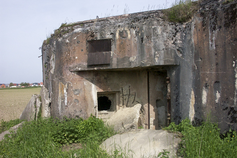 Ligne Maginot - 15bis/3 - BETTENHOFFEN (Casemate d'infanterie - double) - Entrée - LAMBERT Pascal
