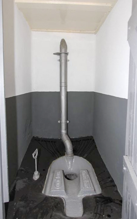 Ligne Maginot - ANCIENNE REDOUTE - (Abri) - La latrine - GRAMI