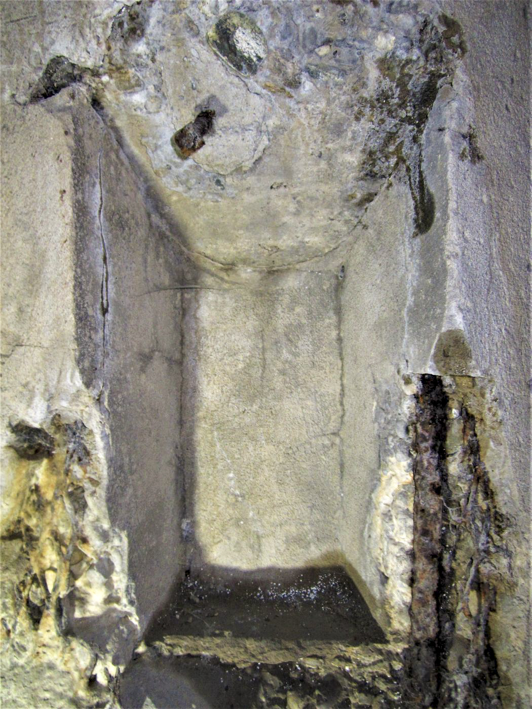 Ligne Maginot - SCHMELTZBACH EST - (Casemate d'infanterie - Double) - Niche à lampe - Gregory Fuchs