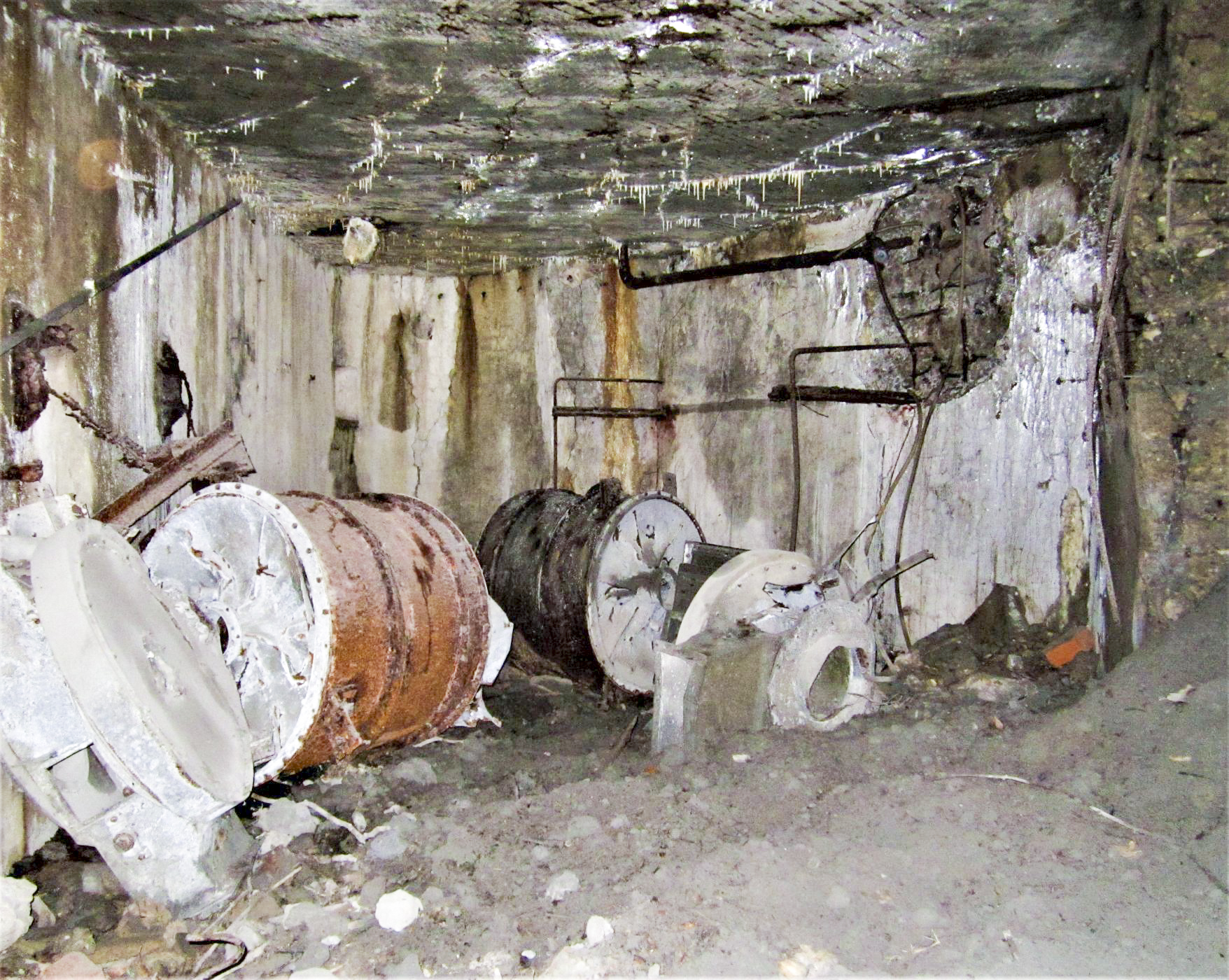 Ligne Maginot - SCHMELTZBACH EST - (Casemate d'infanterie - Double) - Etage inférieur - Gregory Fuchs