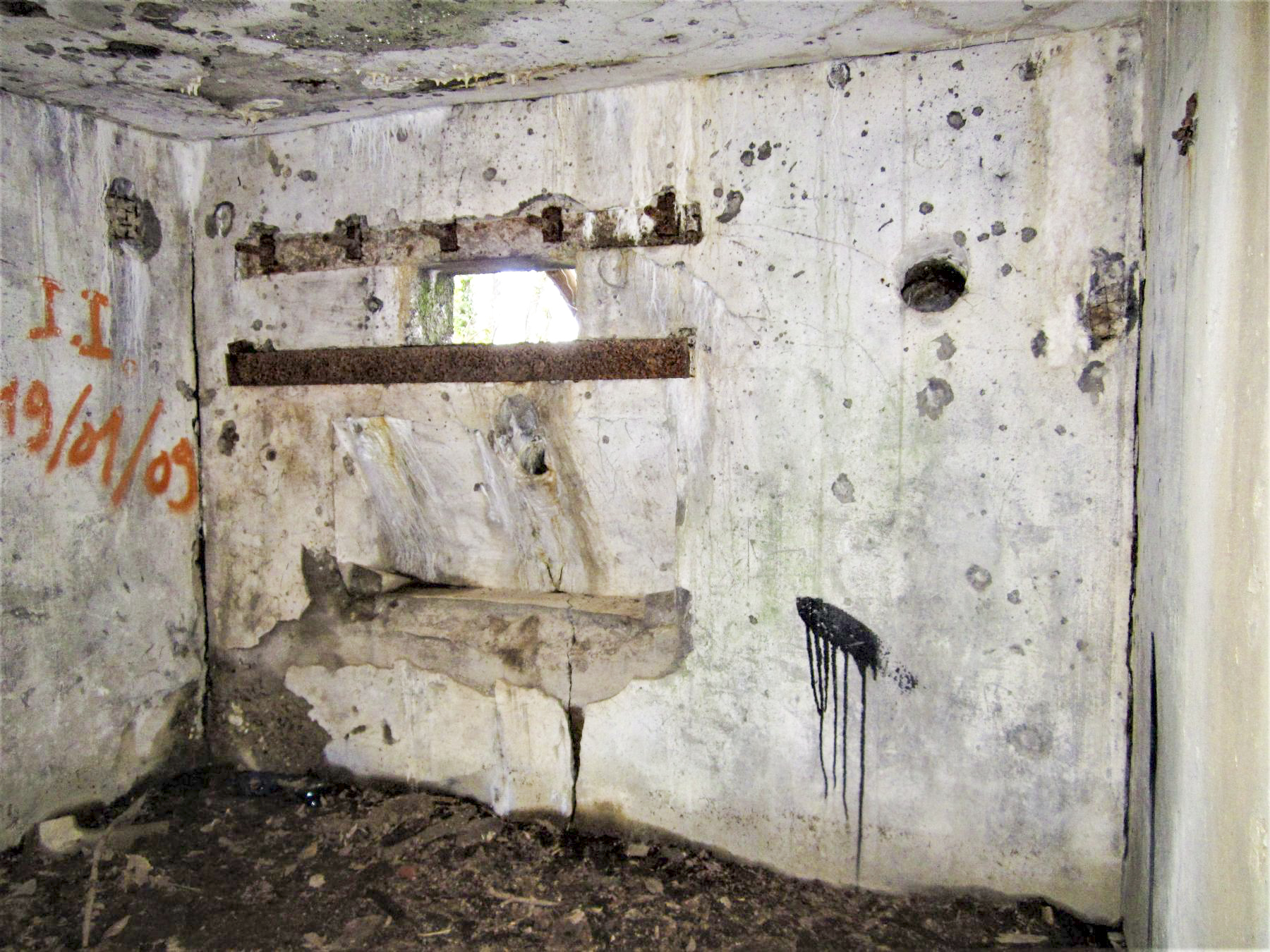 Ligne Maginot - PFAFFENBRONN 3 - (Blockhaus pour arme infanterie) - Chambre de tir - Gregory Fuchs