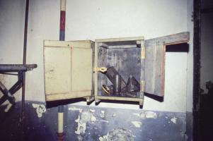 Ligne Maginot - BUCHHOLZBERG (I / 79° RIF) - (Abri) - Coffrets de rangement en bois
Visite fin 90 avec la BA901