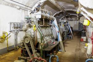 Ligne Maginot - SAINTE AGNES (SAG) - EO9 - (Ouvrage d'artillerie) - L'usine électrique
Groupe électrogène à moteur SMIM 4SR 19 de 100 CV
