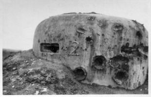 Ligne Maginot - ASCHBACH EST - O2 - (Casemate d'infanterie - double) - La cloche VDP après les combats
Elle fut particulièrement visée par les PAK allemands
