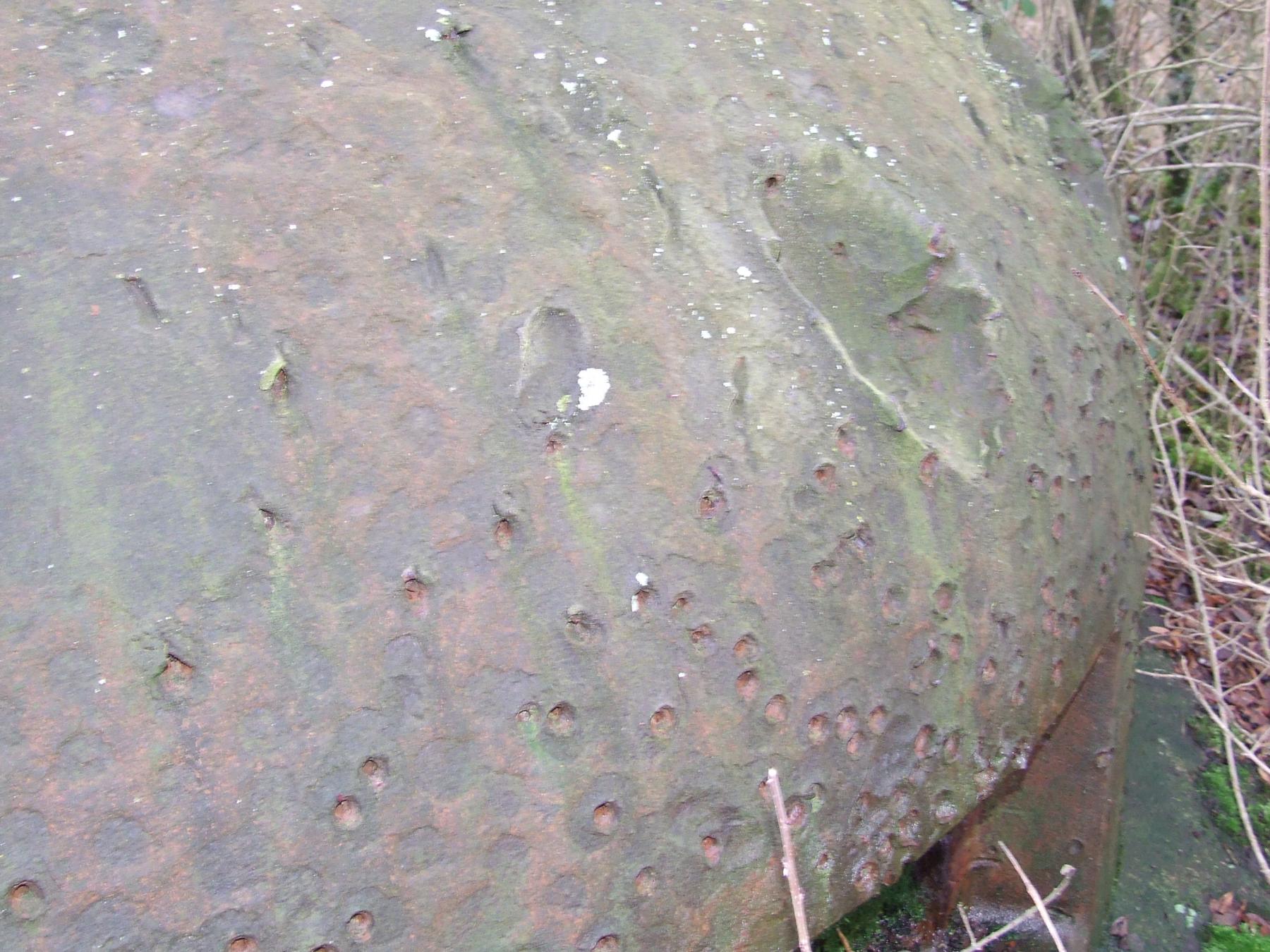 Ligne Maginot - LAUDREFANG - A37 - (Ouvrage d'infanterie) - Bloc 4
Les impacts sur une cloche GFM - STENGER Mathieu