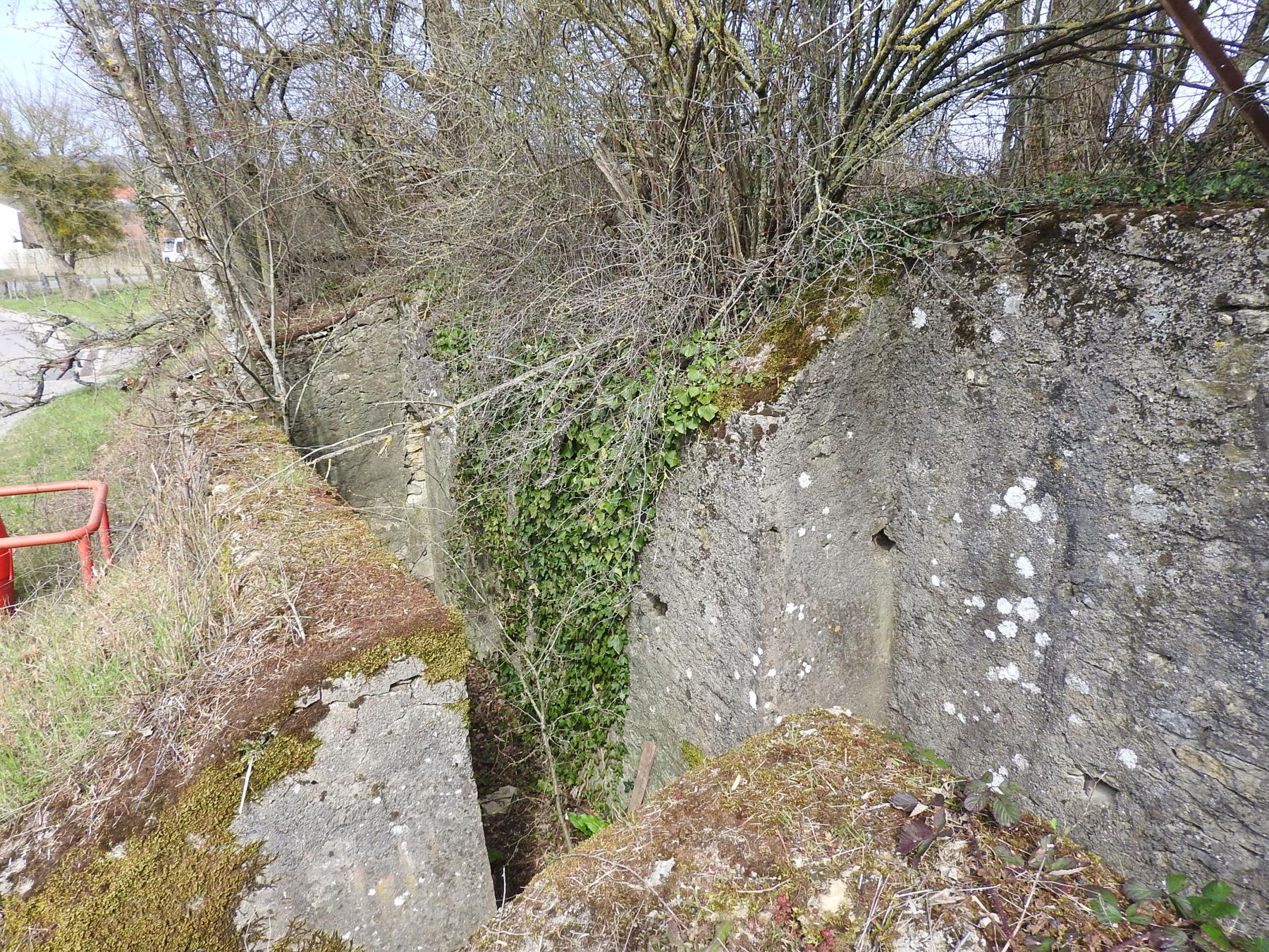 Ligne Maginot - TETING SUD (3°CIE 146°RIF) - (PC de Sous-Quartier) - L'entrée de gauche - STENGER Mathieu