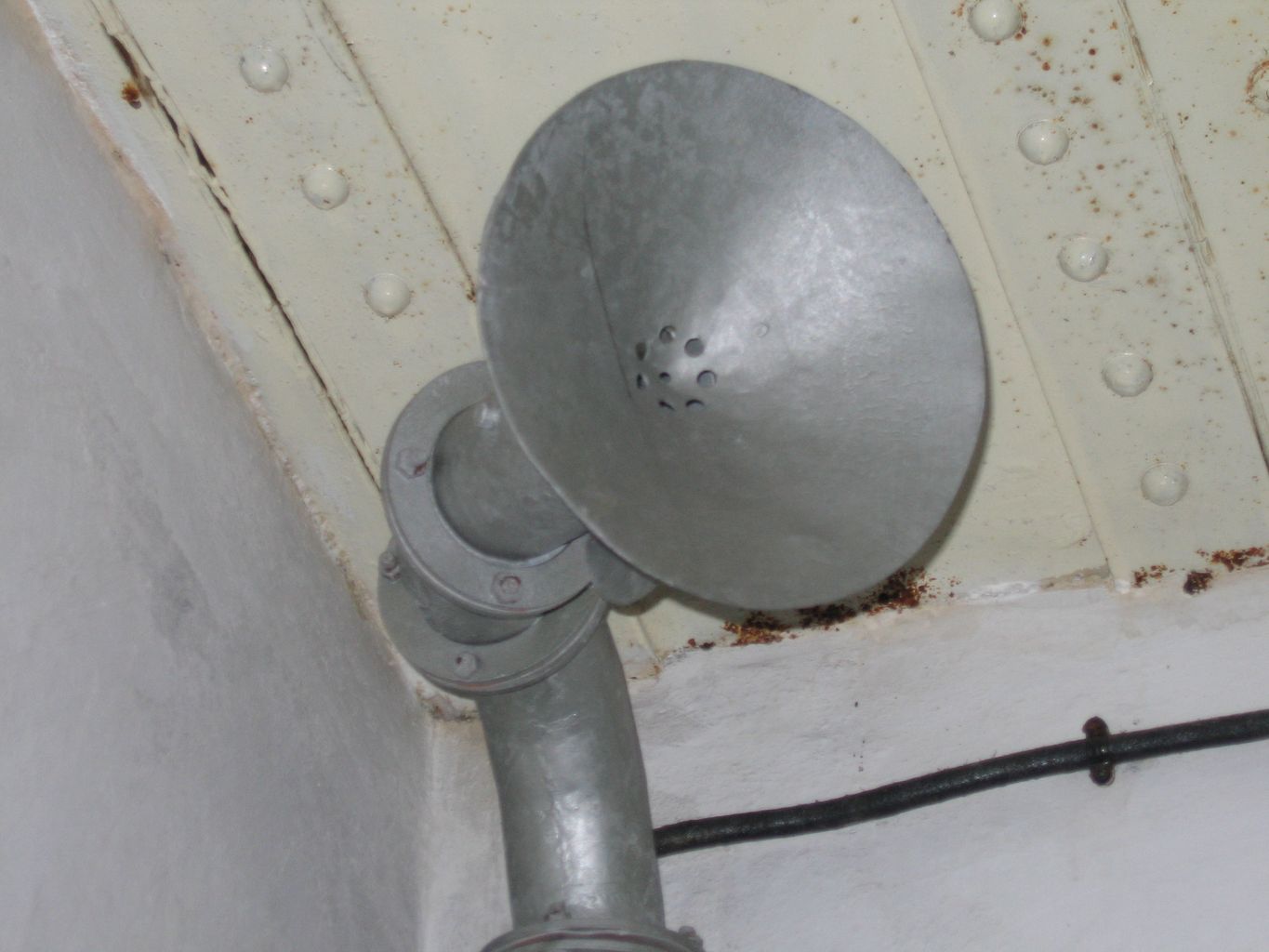 Ligne Maginot - BUCHHOLZBERG (I / 79° RIF) - (Abri) - Ventilation de la chambre des officiers
Visite fin 90 avec la BA901 - ammagsdr