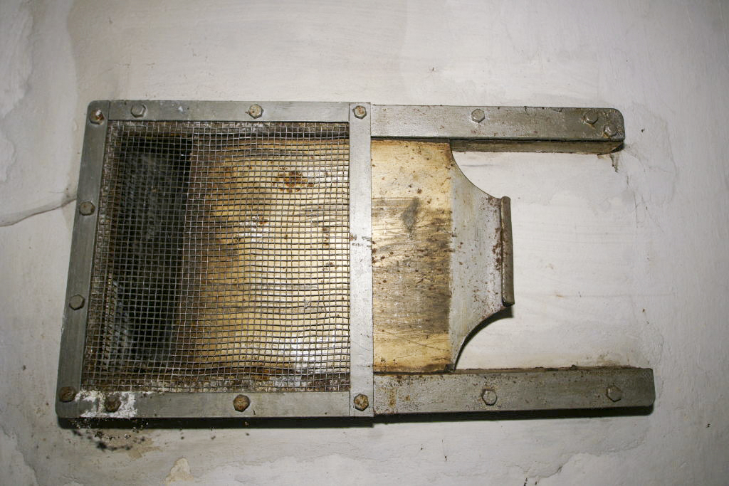 Ligne Maginot - BUCHHOLZBERG (I / 79° RIF) - (Abri) - Prise d'air dans le couloir permettant la recirculation de l'air intérieur dans la batterie de chauffe - duomaxw