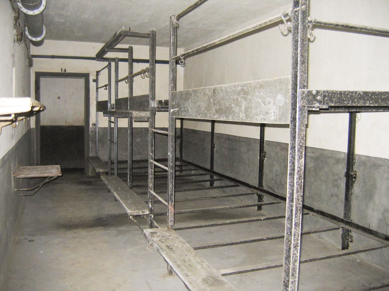 Ligne Maginot - BUCHHOLZBERG (I / 79° RIF) - (Abri) - Chambre pour 24 hommes
Visite fin 90 avec la BA901 - ammagsdr