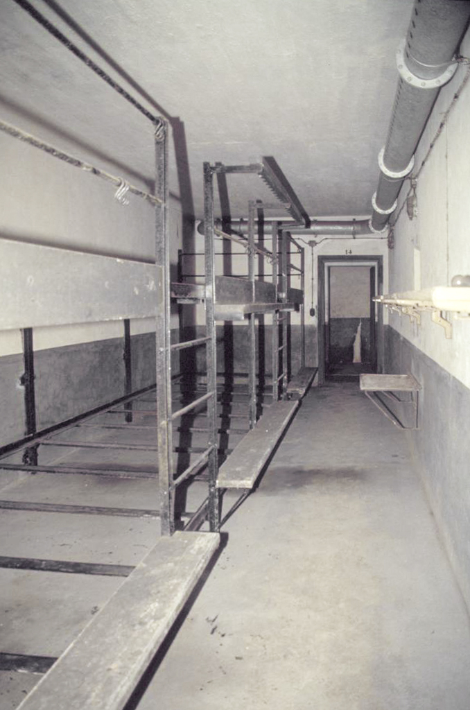 Ligne Maginot - BUCHHOLZBERG (I / 79° RIF) - (Abri) - Chambre pour 24 hommes
Visite fin 90 avec la BA901 - ammagsdr
