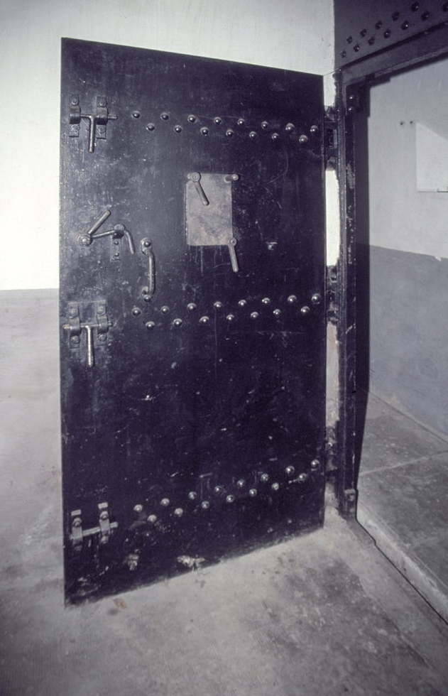 Ligne Maginot - BUCHHOLZBERG (I / 79° RIF) - (Abri) - Porte blindée intérieure du sas Ouest
Visite fin 90 avec la BA901 - ammagsdr