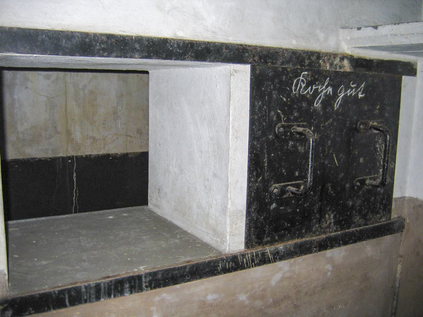 Ligne Maginot - BUCHHOLZBERG (I / 79° RIF) - (Abri) - Pass de la cuisine
Visite fin 90 avec la BA901 - ammagsdr
