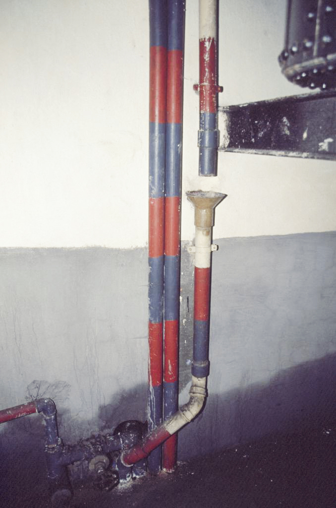 Ligne Maginot - BUCHHOLZBERG (I / 79° RIF) - (Abri) - Réservoir journalier
Réseau d'alimentation et vidange
Visite fin 90 avec la BA901 - ammagsdr