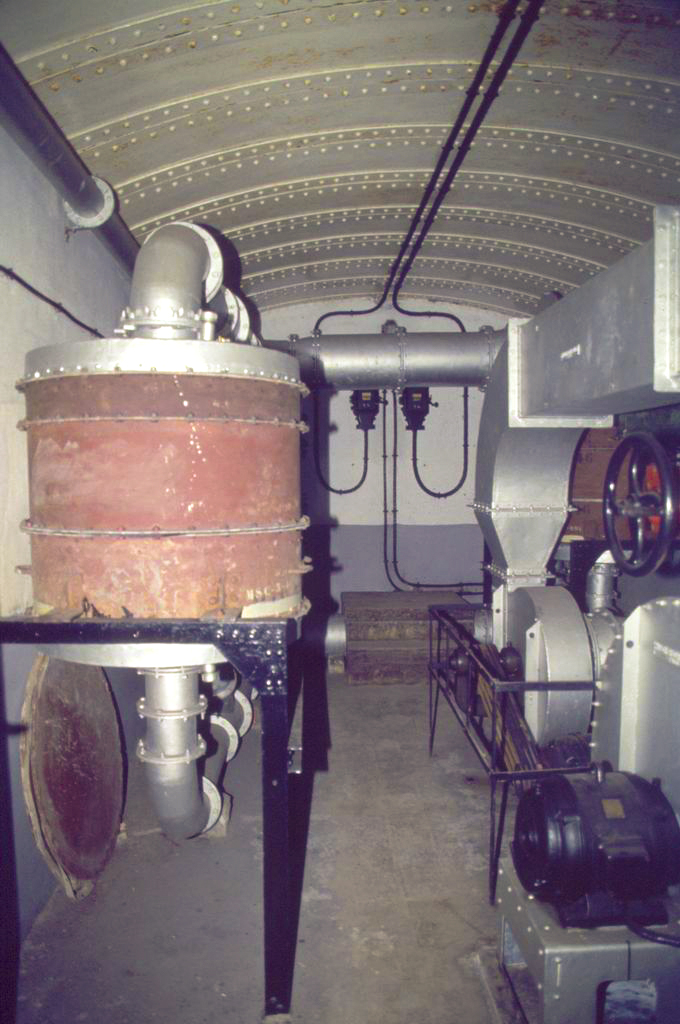 Ligne Maginot - BUCHHOLZBERG (I / 79° RIF) - (Abri) - Salle des filtres
Visite fin 90 avec la BA901 - ammagsdr