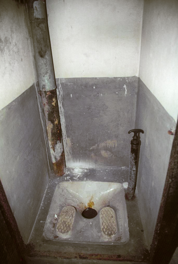 Ligne Maginot - BUCHHOLZBERG (I / 79° RIF) - (Abri) - Latrines
Visite fin 90 avec la BA901 - ammagsdr