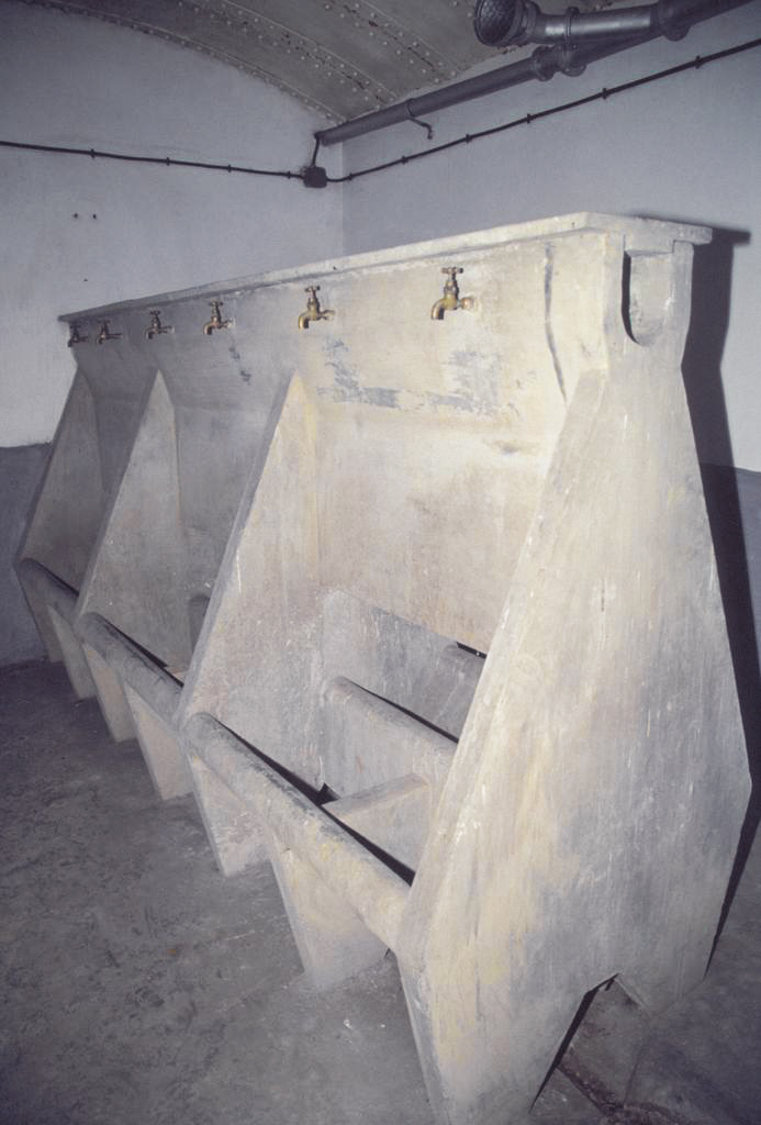 Ligne Maginot - BUCHHOLZBERG (I / 79° RIF) - (Abri) - Lavabos de la troupe
Visite fin 90 avec la BA901 - ammagsdr