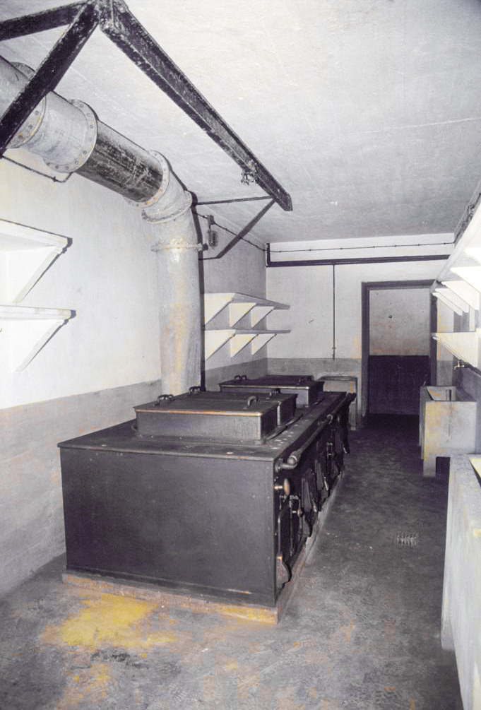 Ligne Maginot - BUCHHOLZBERG (I / 79° RIF) - (Abri) - Cuisine
Visite fin 90 avec la BA901 - ammagsdr