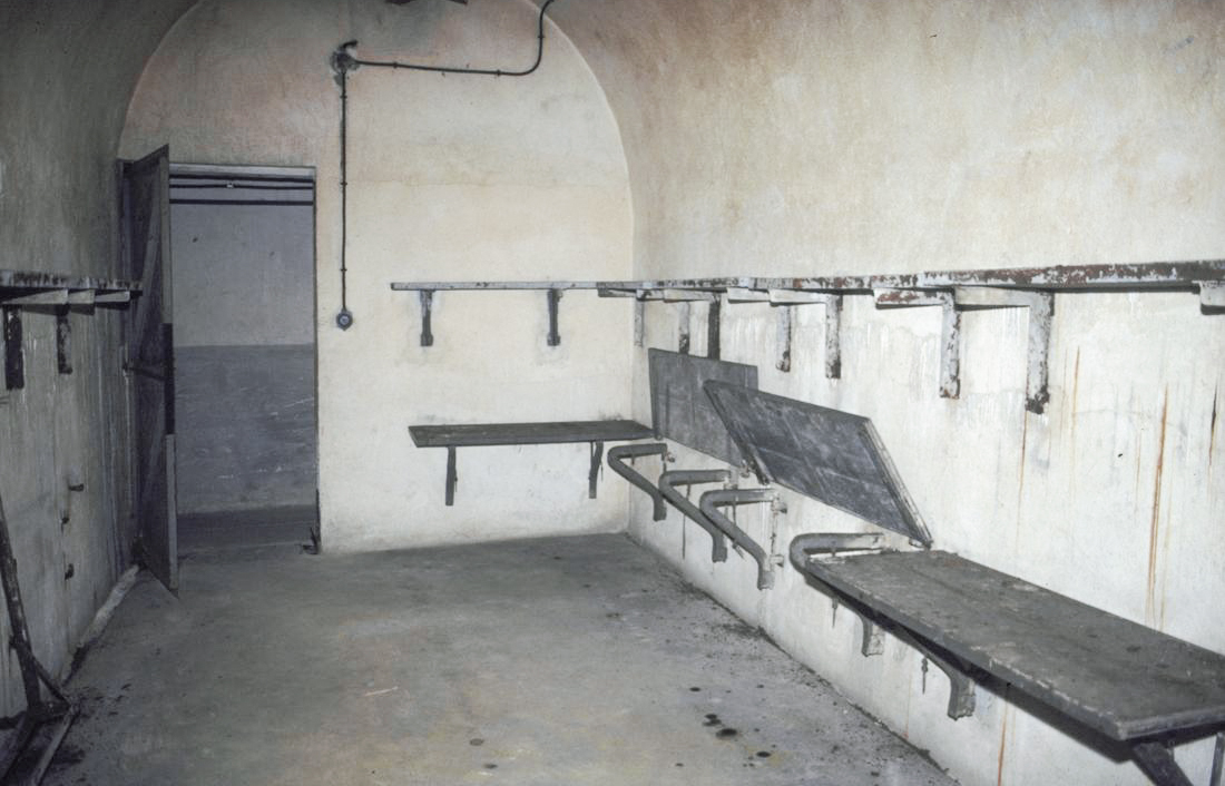Ligne Maginot - CROUPE DU RESERVOIR - (Abri actif) - Visite en 1991 avec Génie de Nice - ammagsdr