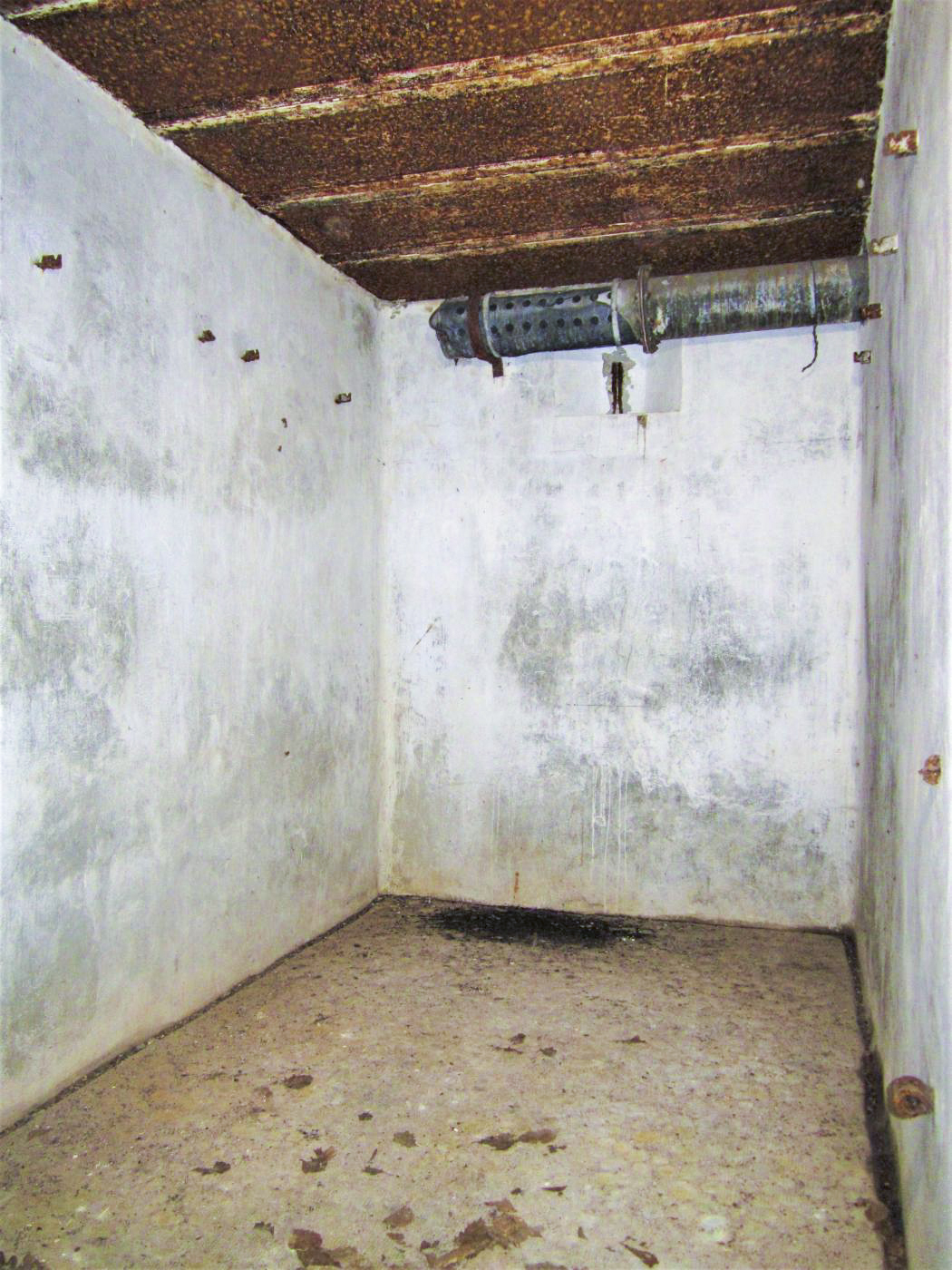 Ligne Maginot - GUNSTHAL COL EST - (Blockhaus pour arme infanterie) - Chambre de repos - Gregory Fuchs