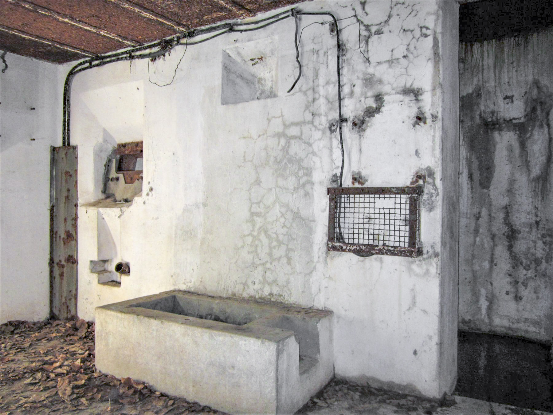 Ligne Maginot - GUNSTHAL COL OUEST - (Blockhaus pour arme infanterie) - Chambre de tir - Gregory Fuchs