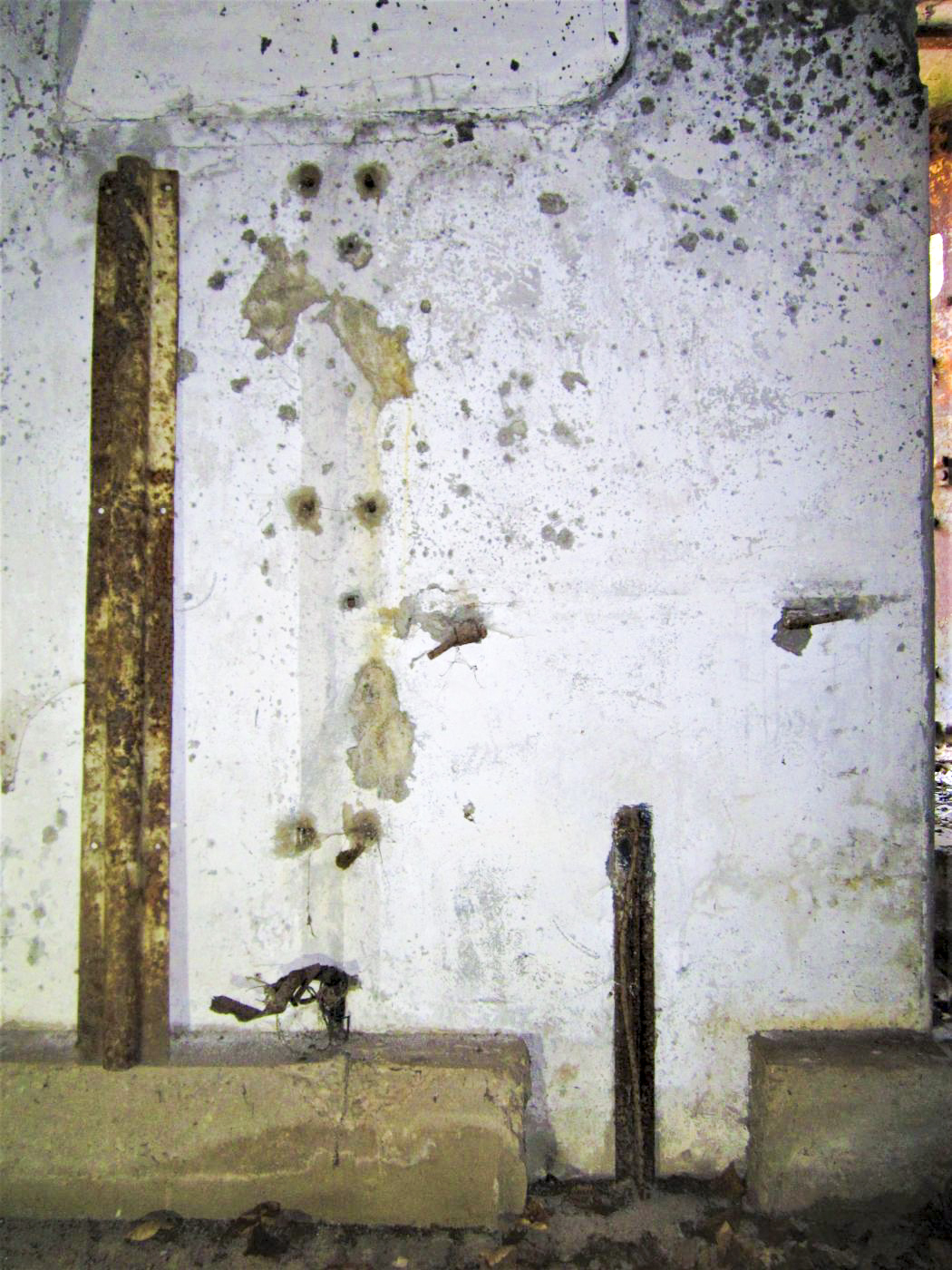 Ligne Maginot - GUNSTHAL FERME OUEST - (Blockhaus pour arme infanterie) - Emplacement du téléphone et d'une tablette rabattable - Gregory Fuchs