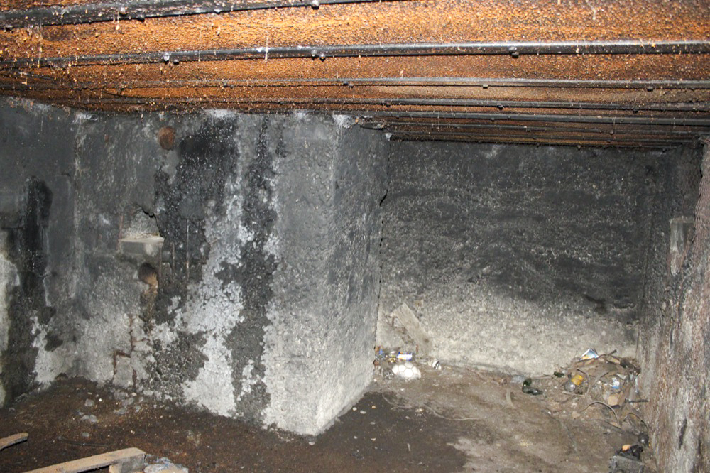 Ligne Maginot - SCHWANG - (Blockhaus pour arme infanterie) - Vue intérieure de l'entrée - Les Gardiens du Rhin