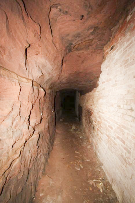 Ligne Maginot - INGWILLER - GEBIRGSWALD (RFL ET/OU 43° CAF) - (PC de Région Fortifiée) - Galerie longitudinale - Antoine SCHOEN