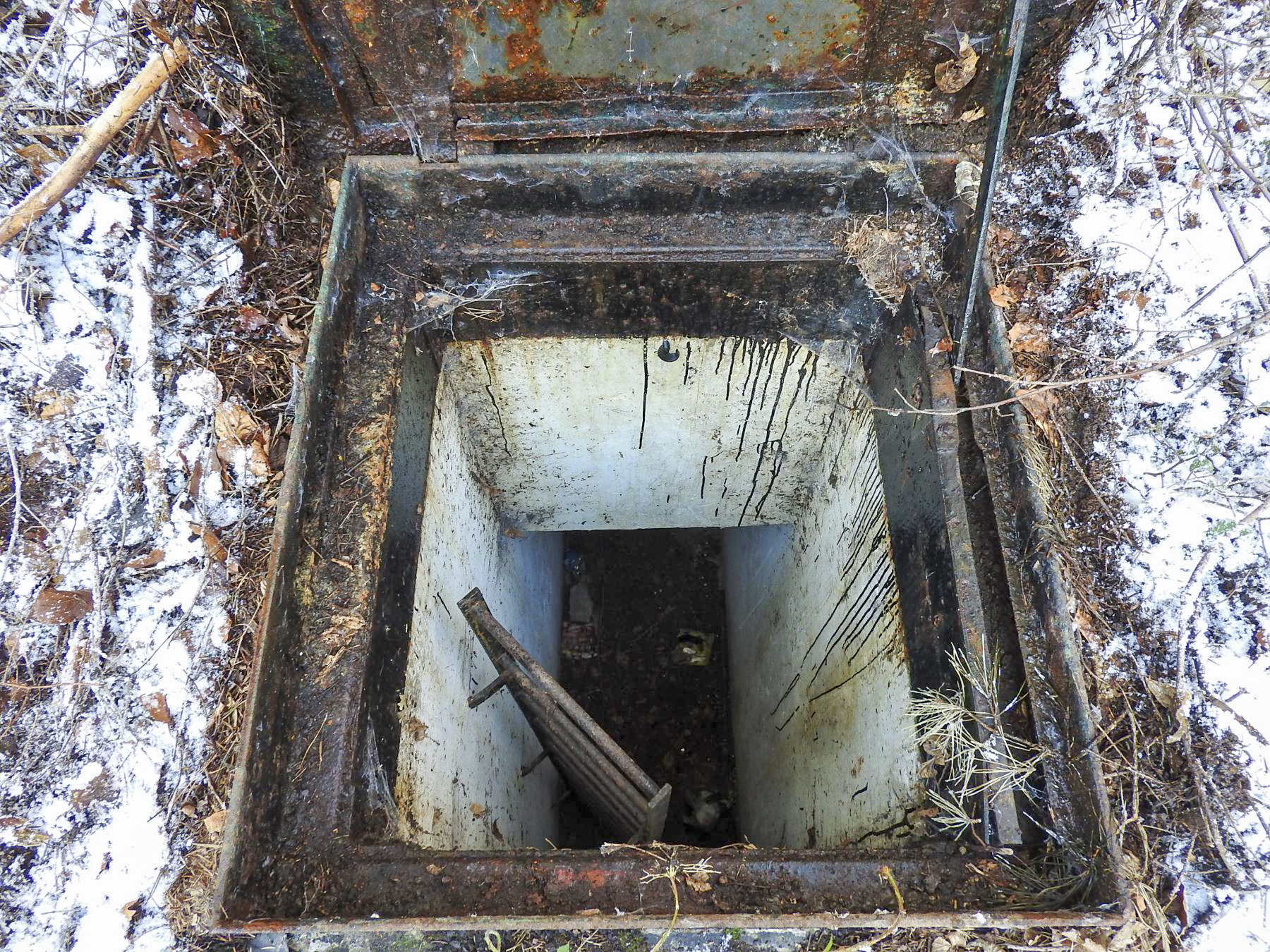 Ligne Maginot - C3 - (Chambre de coupure) - Le puits d'accès - STENGER Mathieu