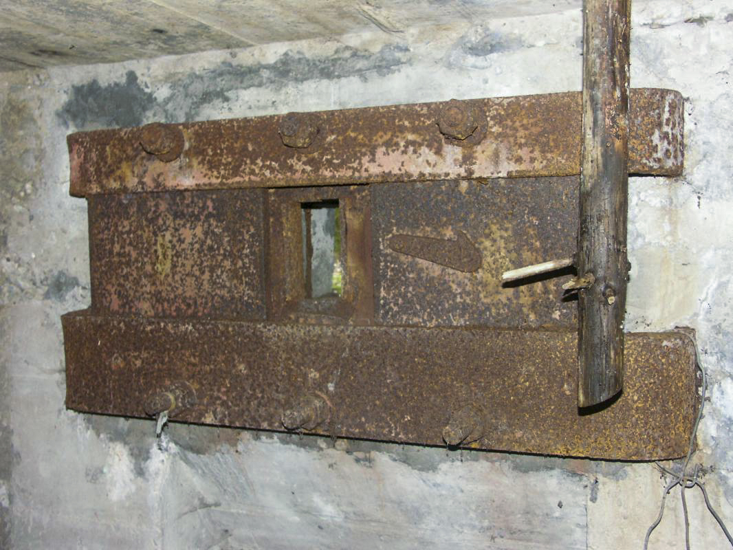 Ligne Maginot - ERBSENTHAL 1 - (Blockhaus pour arme infanterie) - Trémie blindée - LAMBERT Pascal