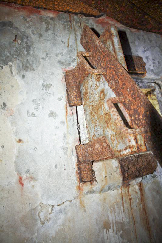 Ligne Maginot - ERLENMOOS Nord (Avant Poste) (Blockhaus pour arme infanterie) - Fermeture du nouveau dispositif de mise à feu de la destruction préparée - Fré Do