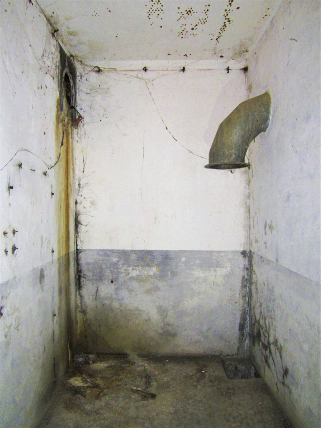 Ligne Maginot - HOFFEN - (Abri) - Local ventilateur air vicié - Gregory Fuchs