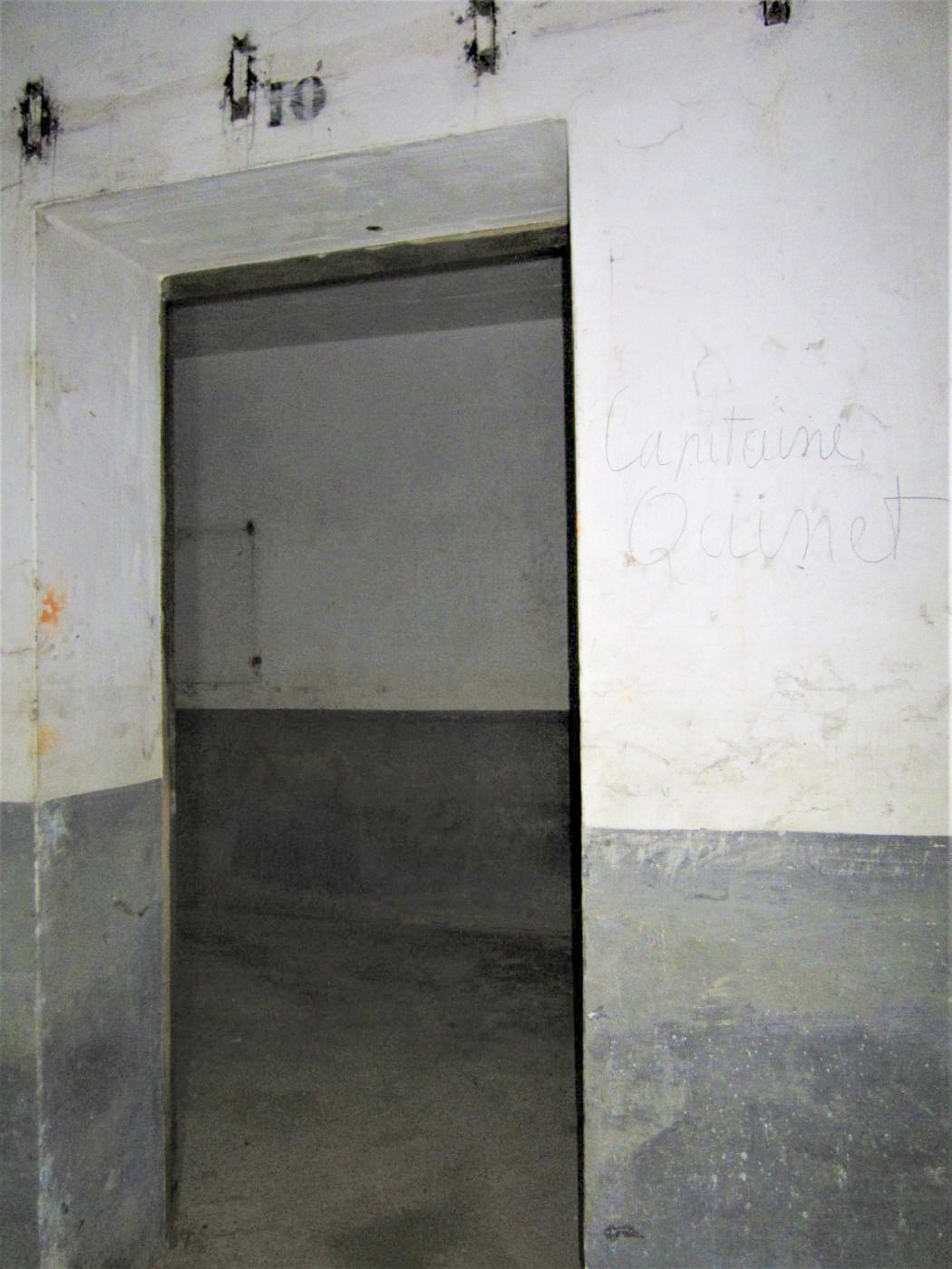 Ligne Maginot - HOFFEN - (Abri) - Entrée de la chambre d'officier n°10
(PC) - Gregory Fuchs