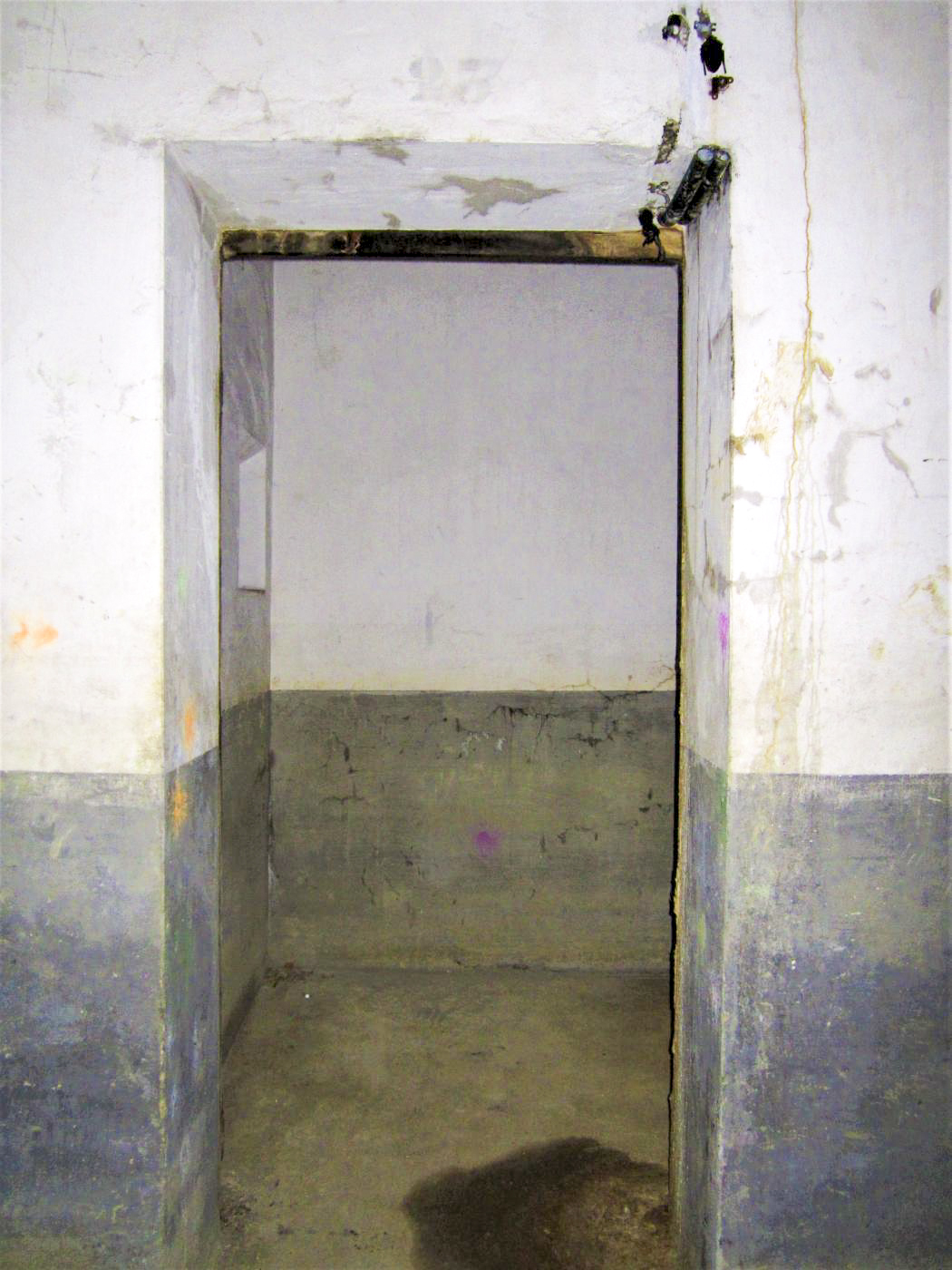 Ligne Maginot - HOFFEN - (Abri) - Entrée du local TSF
(PC) - Gregory Fuchs