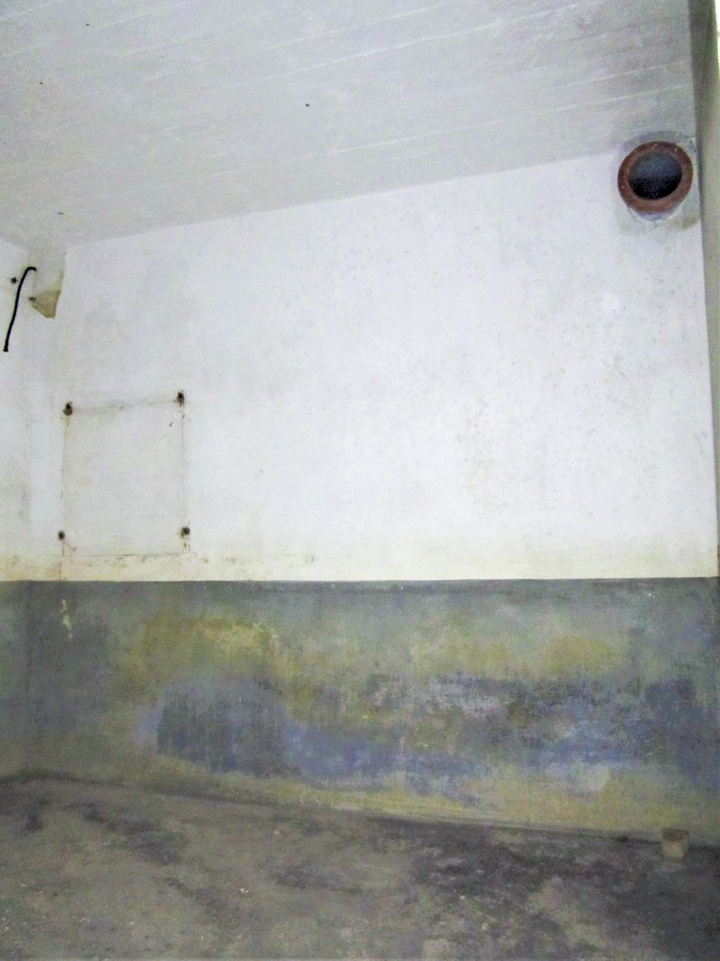 Ligne Maginot - HOFFEN - (Abri) - Chambre d'officier n°10
(PC) - Gregory Fuchs